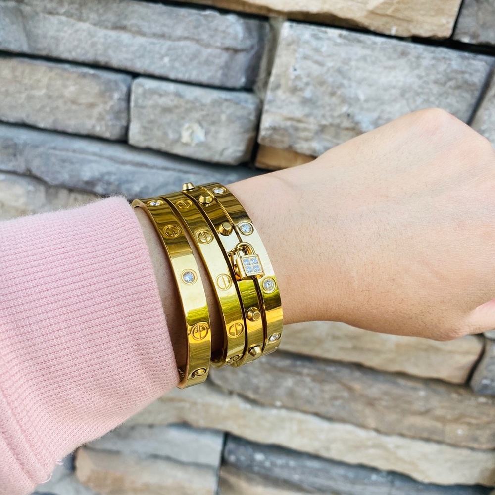 Gold Bracelet with Screwdriver Love Bangle